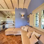 Вилла Privata Lux Con Piscina San Teodoro *